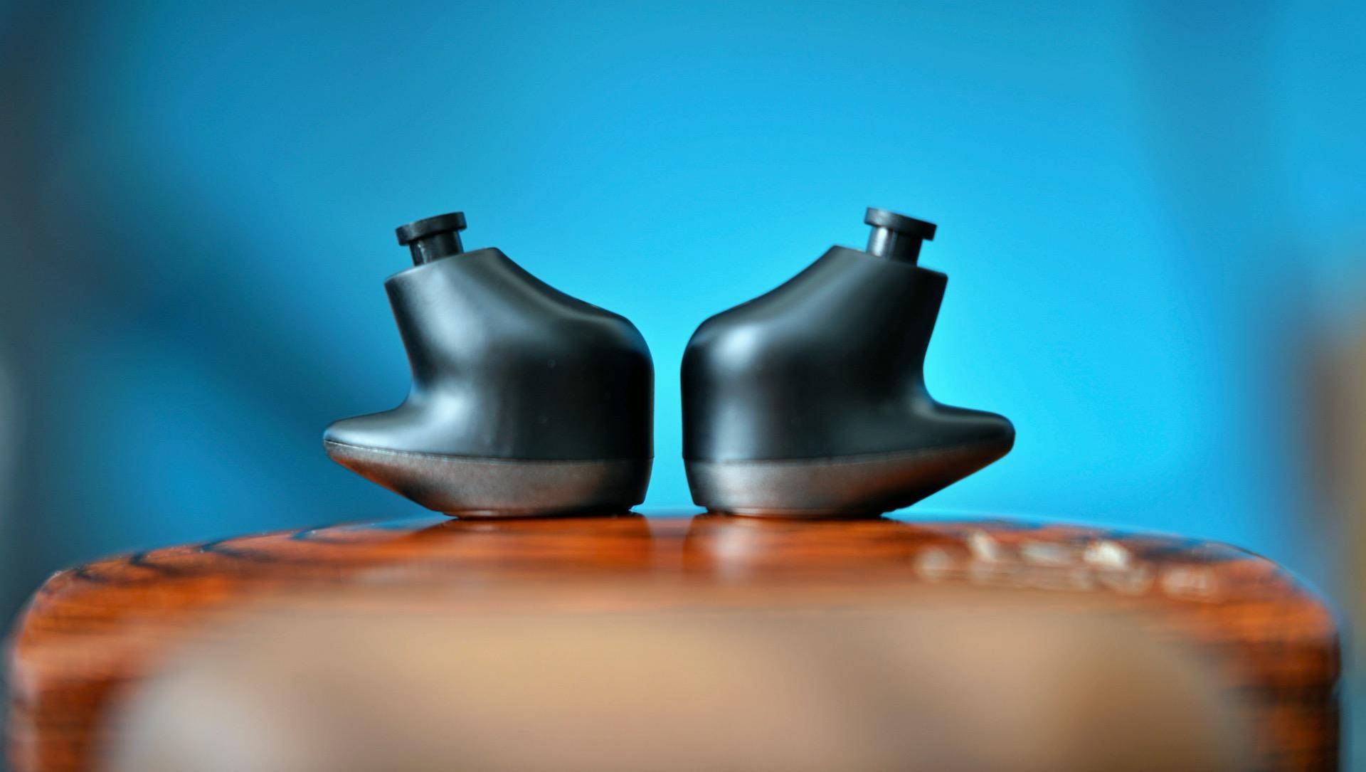 耳机可插卡真无线,惠威aw76真无线耳机怎么样