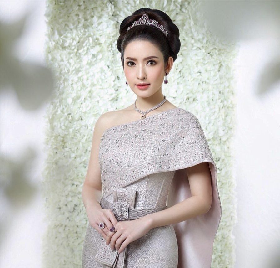 泰剧历届女主,安徽卫视泰剧女主小时候见过男主