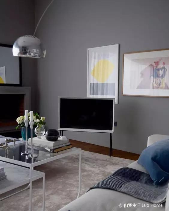 客厅可以有电视，但不该成为主角，它们可以摆成这样