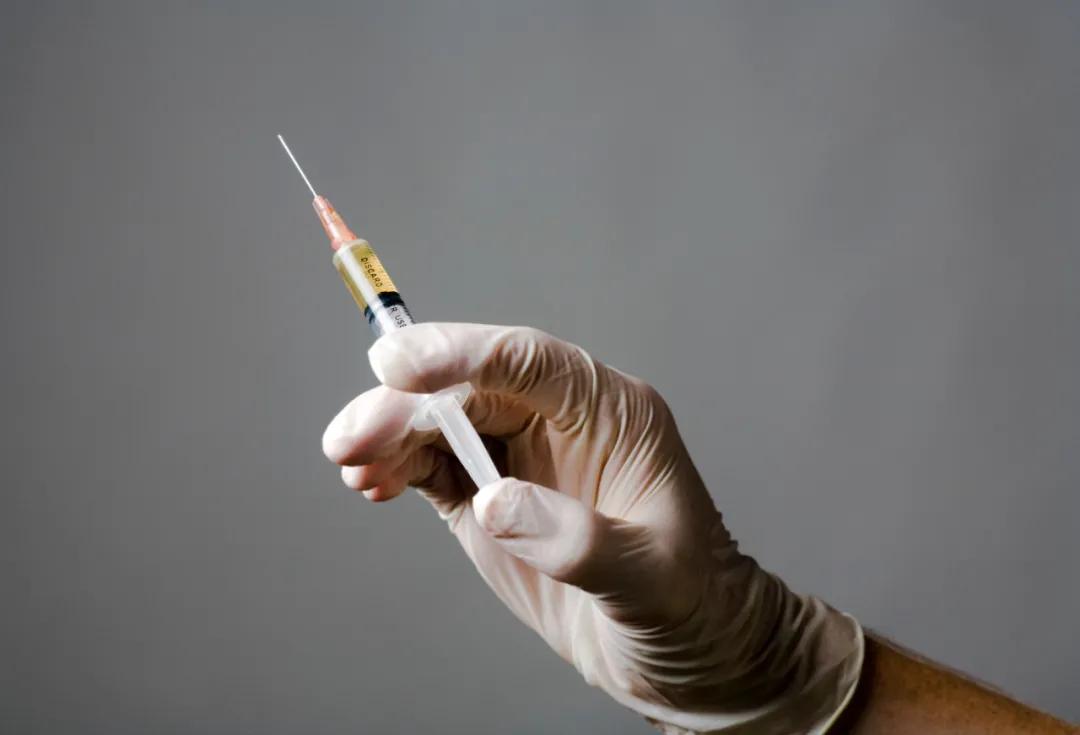 奥马珠单抗治疗荨麻疹临床试验,奥马珠单抗治好荨麻疹的案例