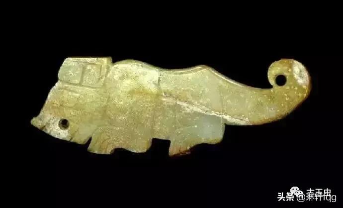 古玉孔道内外包浆沁色一致,古玉有沁色好还是无沁色好