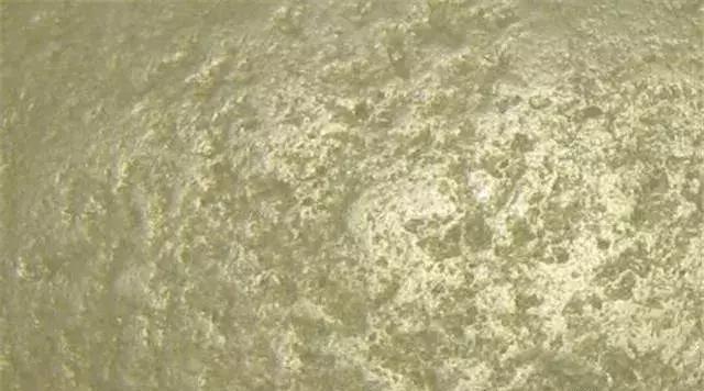 黄沁籽料的皮色和毛孔,籽料毛孔皮色怎么鉴别