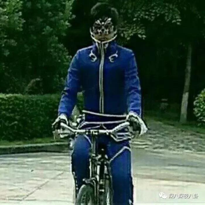 白敬亭蹭铁哥热度,林更新蹭苏翊鸣热度