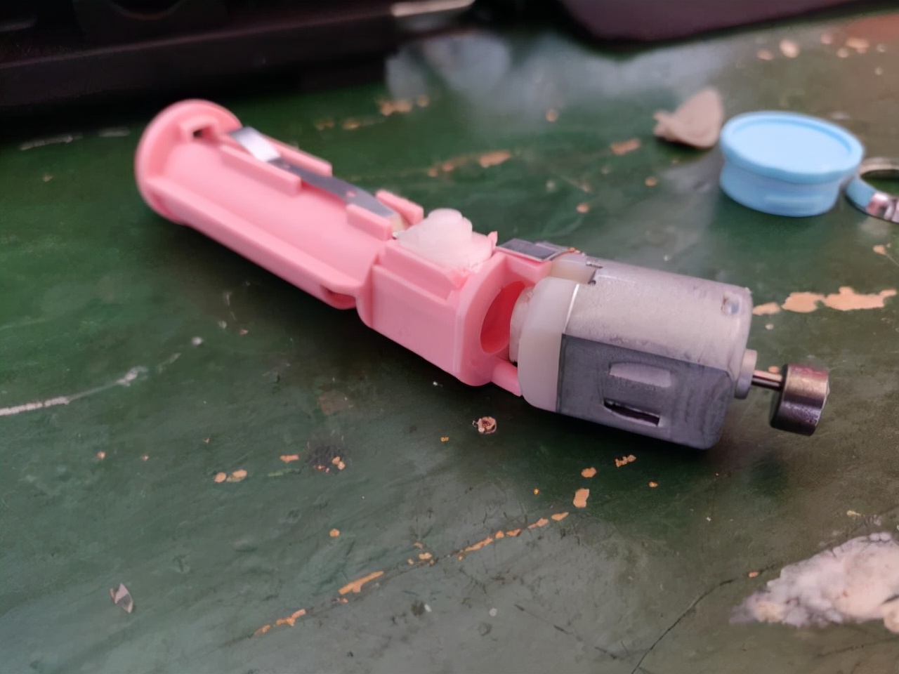 送男士电动牙刷的情话,送牙刷怎么写祝福语