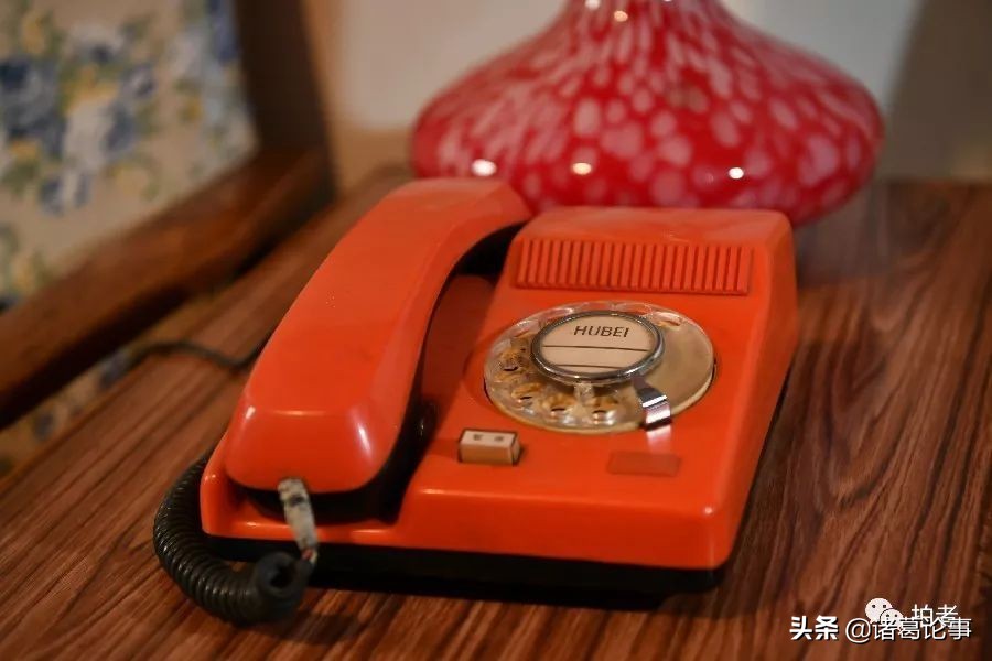 90年代bb机回忆视频,八十年代大哥大bb机