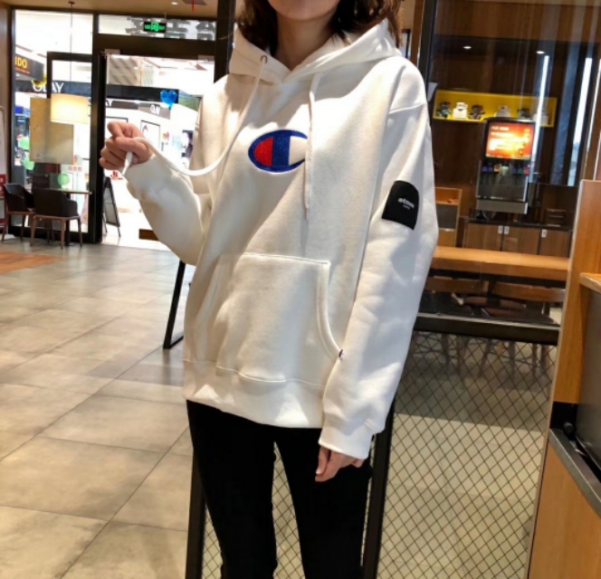 冠军卫衣红色带帽新款加绒,刺绣卫衣男装加绒最新款