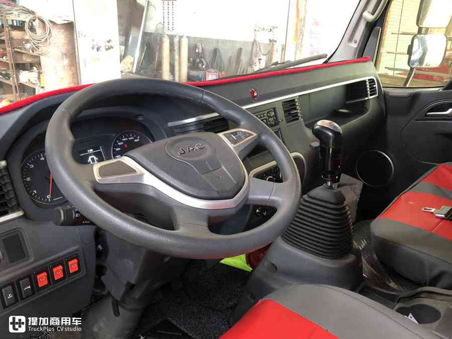 骏铃v6轻卡车重载版,江淮骏铃v6排半轻卡底盘