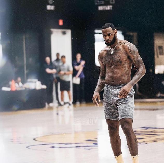 孙杨腹肌,孙杨腹肌视频