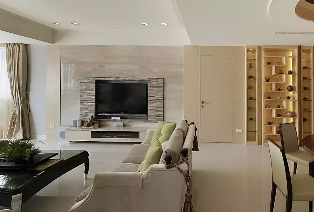 隐形门做墙中间,隐形门做电视背景墙