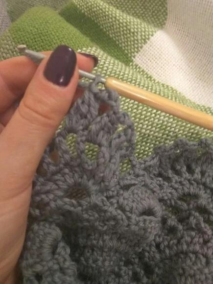 粉红色三角围巾钩织视频教程全集,羊绒线三角披肩围巾的各种织法