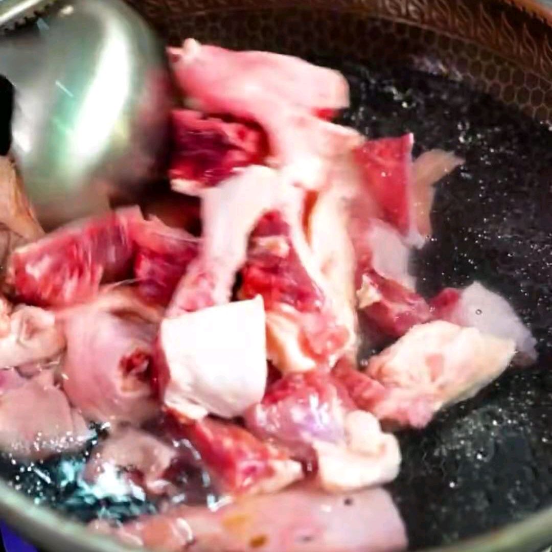 川菜特色鸭,川菜啤酒仔姜鸭