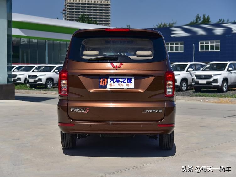 五菱宏光为什么被称为神车,为什么五菱宏光称为神车