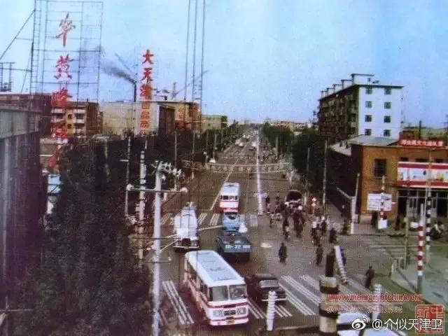 九十年代天津老照片图文,老照片1980年的天津街景