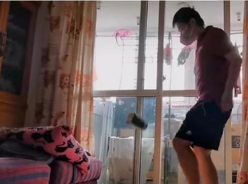 颠卫生纸翻车,颠卫生纸大赛