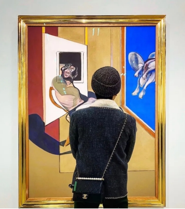 香奈儿和lv的包哪个保值,香奈儿升值款式有哪些