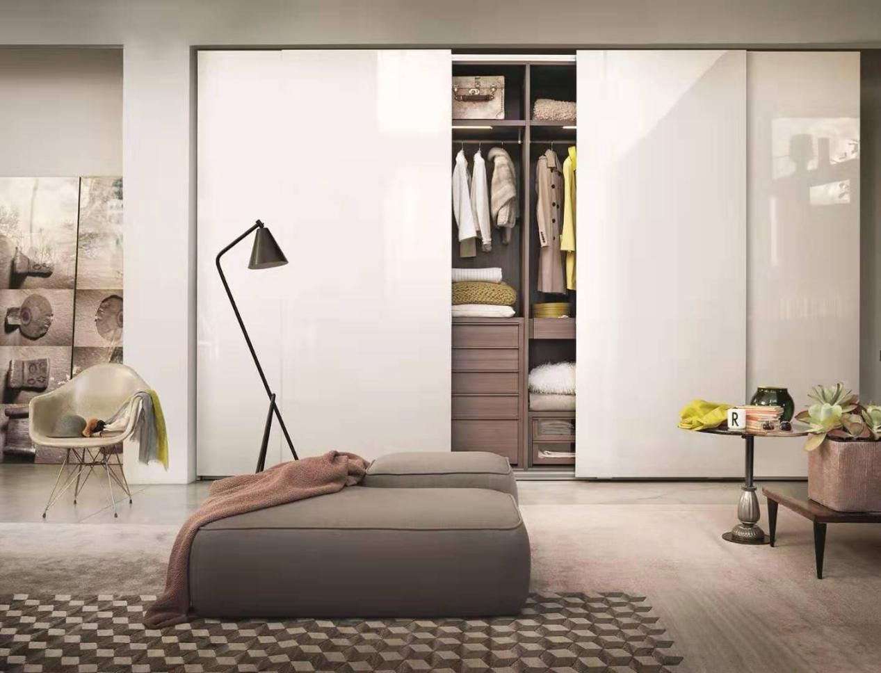 衣柜受潮发霉怎么解决,衣柜发霉是用84擦还是用酒精擦