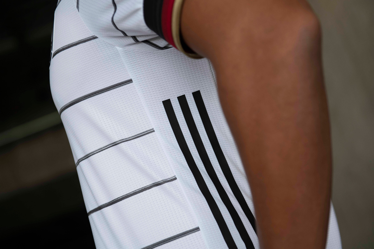 阿根廷意大利队,阿根廷美洲杯迷彩球衣