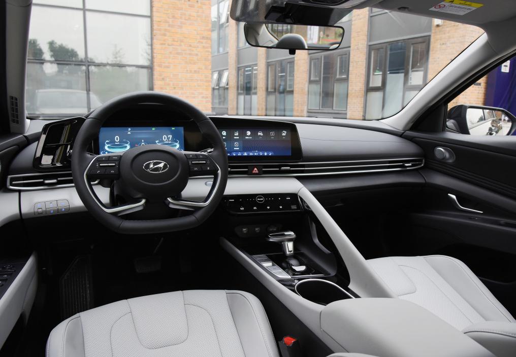 韩系轿车柴油版,七年车龄的伊兰特值得买吗