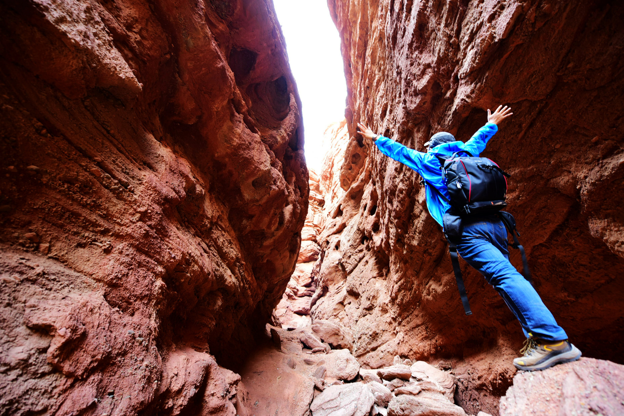 甘肃张掖和敦煌哪个好,甘肃敦煌旅游状况怎样