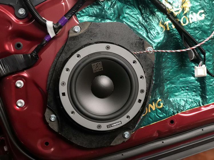 成都亚洲龙音响改装,成都丰田海狮汽车音响改装