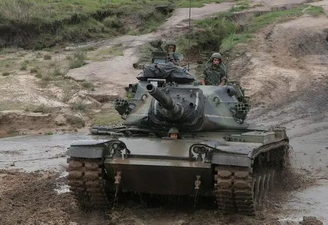 日本10式轻型主战坦克,日本新一代10式主战坦克