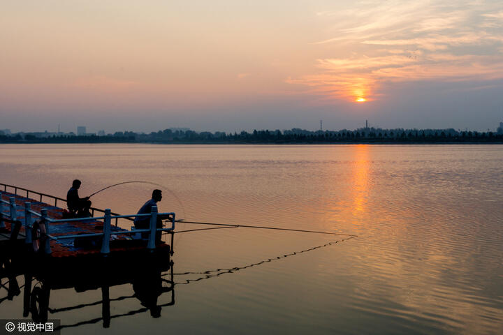 钓鱼遇到的奇葩趣事,钓鱼生涯中遇到的事