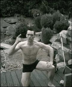 听说女生的袜子都很臭，我不信，我要试试