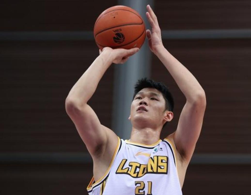 只剩半个月！世预赛首战日本！中国邓肯能证明自己？杜锋给机会吧