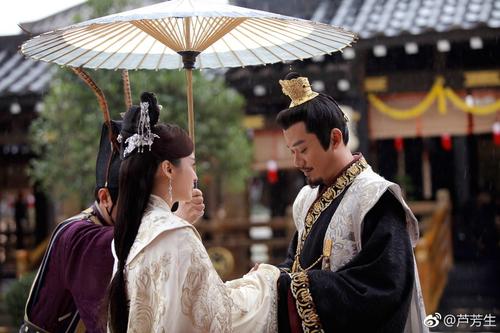 放弃演艺圈转行的明星,放弃高薪的工作转行