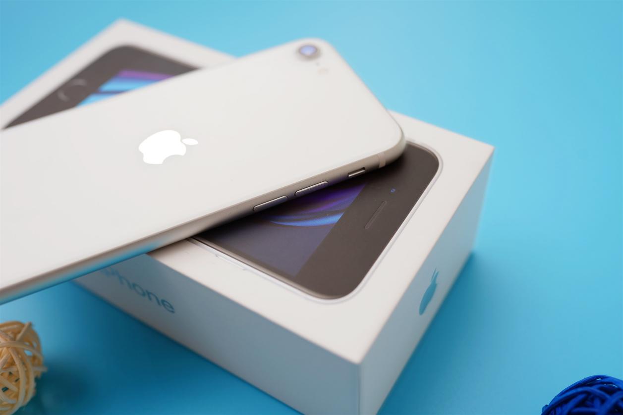 iphonese全面评测,iphonese最新一代测评