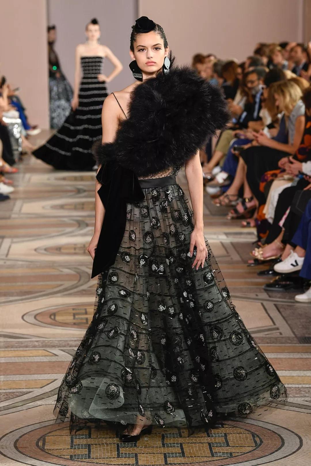 优雅不是炫耀,阿玛尼高定装