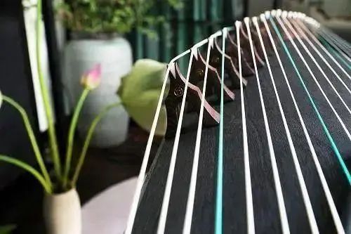 什么材质的古筝指甲音色好,古筝义甲材质