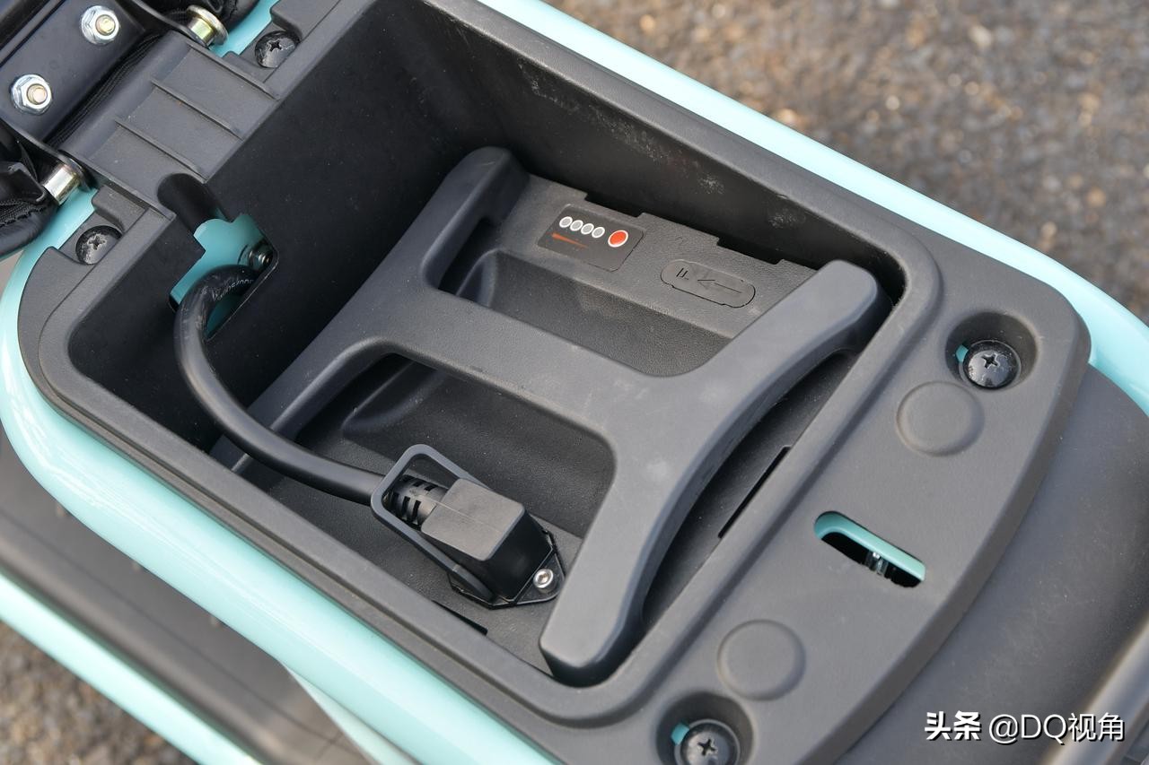 代步续航高的踏板车,代步通勤踏板摩托车