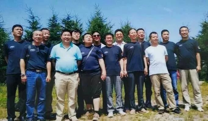 杨林老师照片,杨林老师钢琴