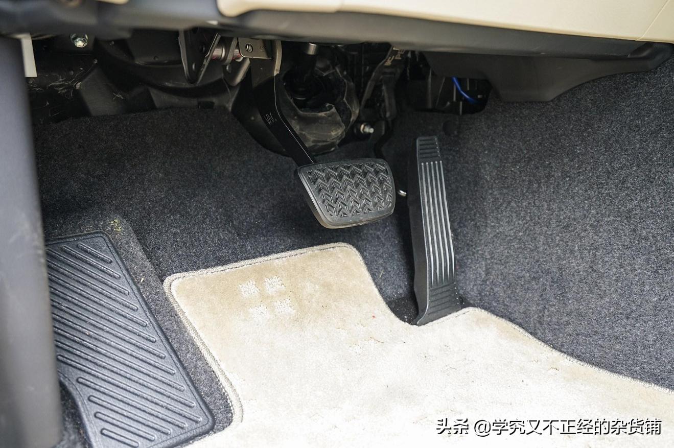 凯美瑞新老对比,新款凯美瑞双擎车主用车感受