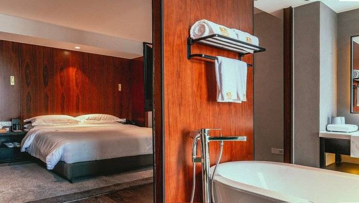 苏州太湖一顶级豪华度假酒店开业，奢享湖光月色，泡露天温泉