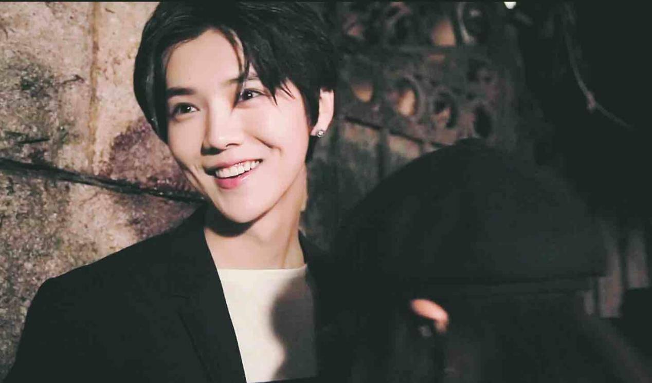 鹿晗极美,鹿晗又帅又美