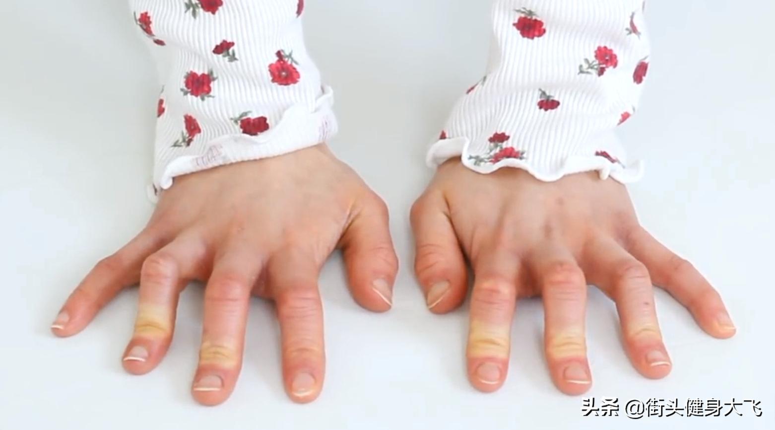 倒立腰无力,倒立背挺不直