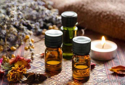 云南精油脸部护肤手法美容院,精油护肤脸部按摩手法