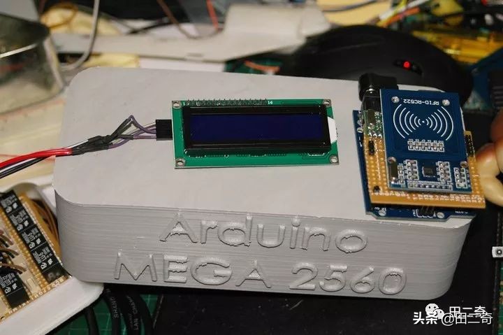 19款SYM新车发布，搭载ZXR400引擎，超炫涡*大轮**灯指纹启动