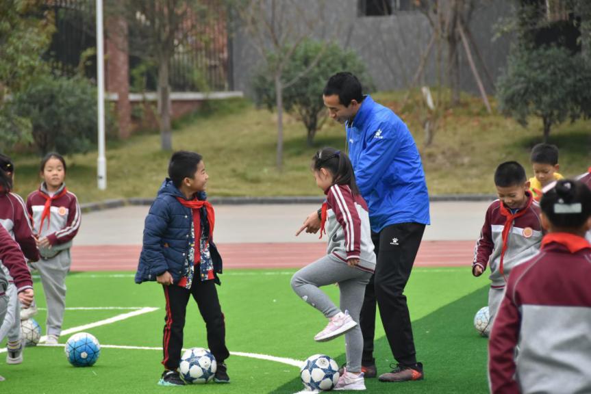 成都天府新区六小学校,成都天府新区小学校内兴趣课
