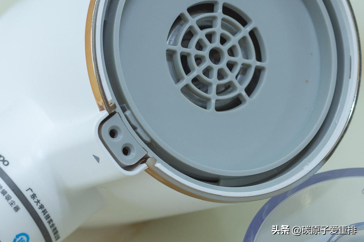 除螨吸尘两相宜大宇除螨仪体验,大宇无线除螨仪吸尘器怎么清理