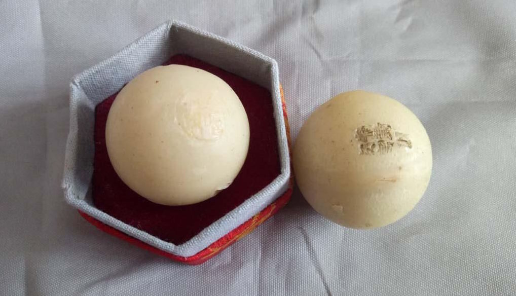 一颗安宫牛黄丸八零年多少钱,30年前的安宫牛黄丸值钱吗