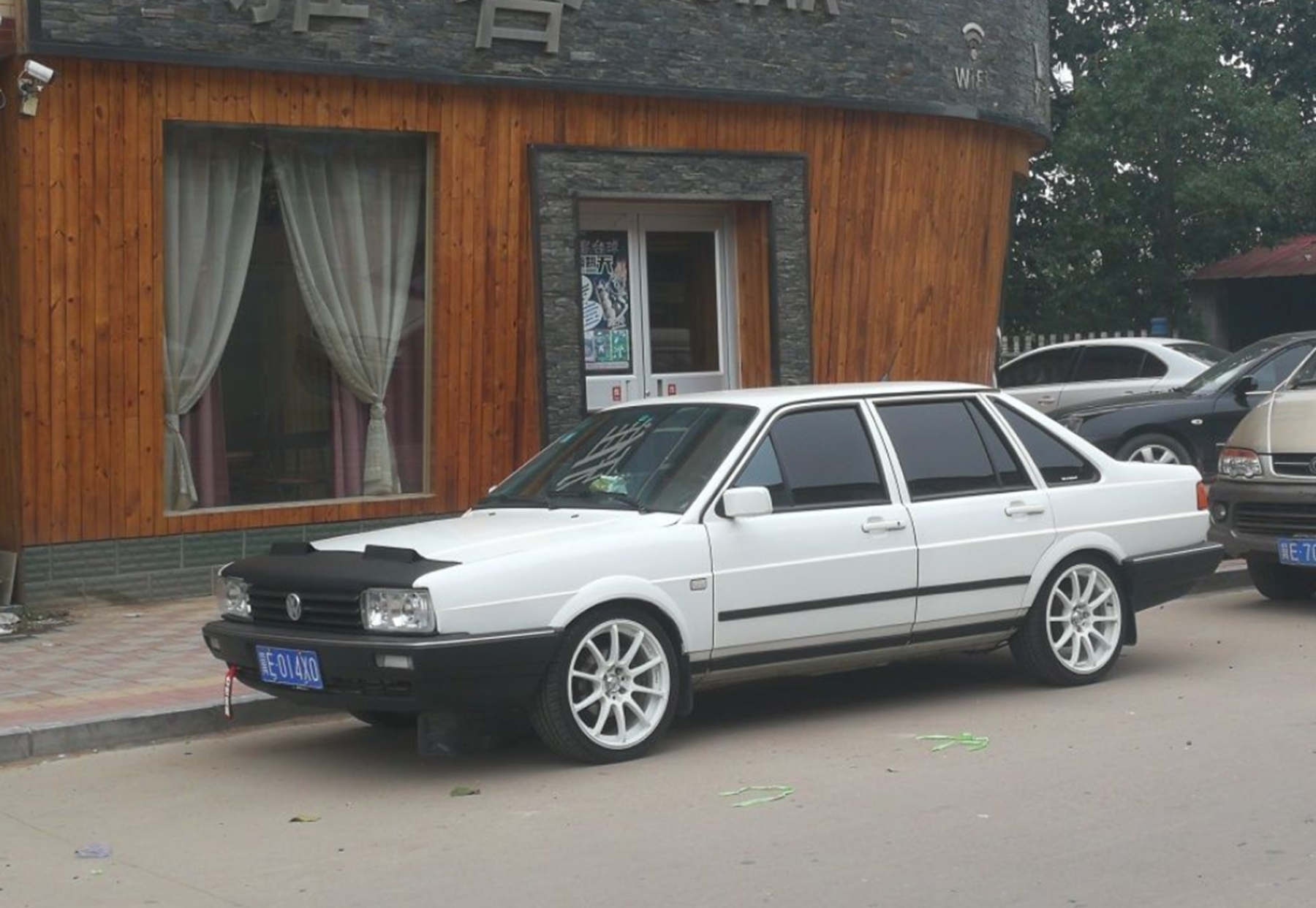 桑塔纳2000翻新复活,桑塔纳经典款2022复产