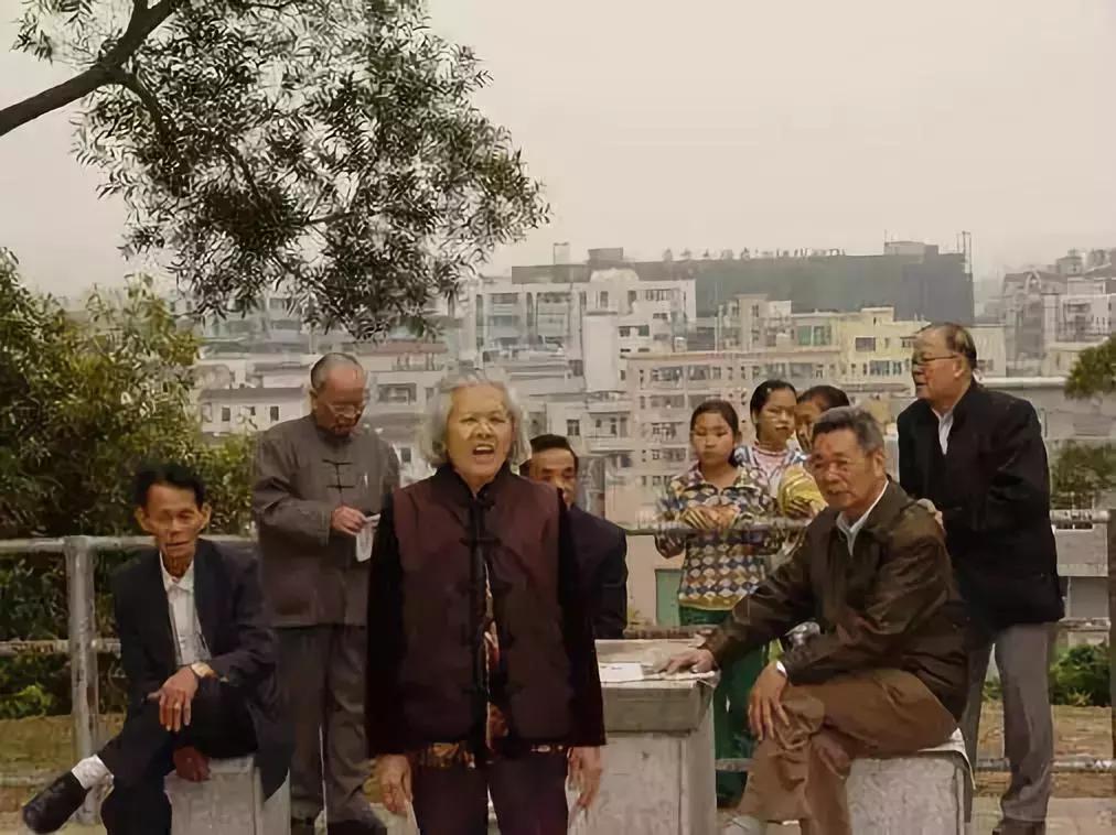 羊台山传说,羊台山应人石