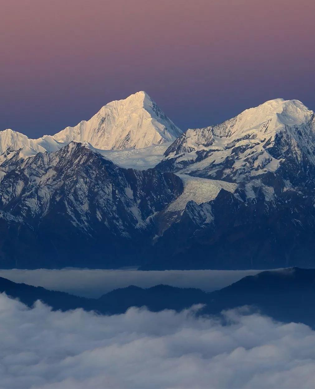 国庆旅游稻城亚丁自驾游最佳路线,国庆川西稻城亚丁风景区一日游