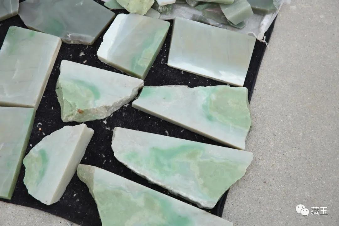 青花籽料山料和籽料,俄料籽料和山料籽料的区别