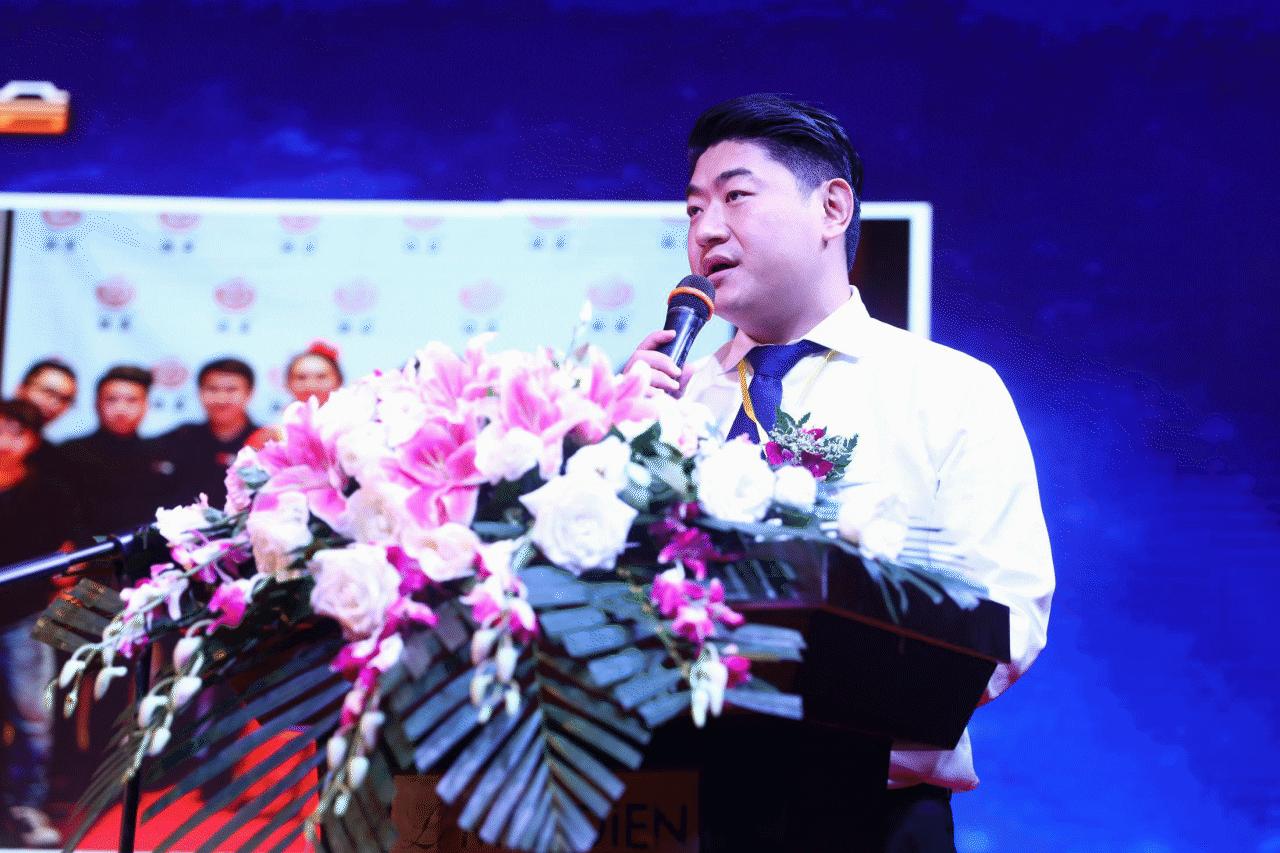 王洋砥砺前行,王洋在路上