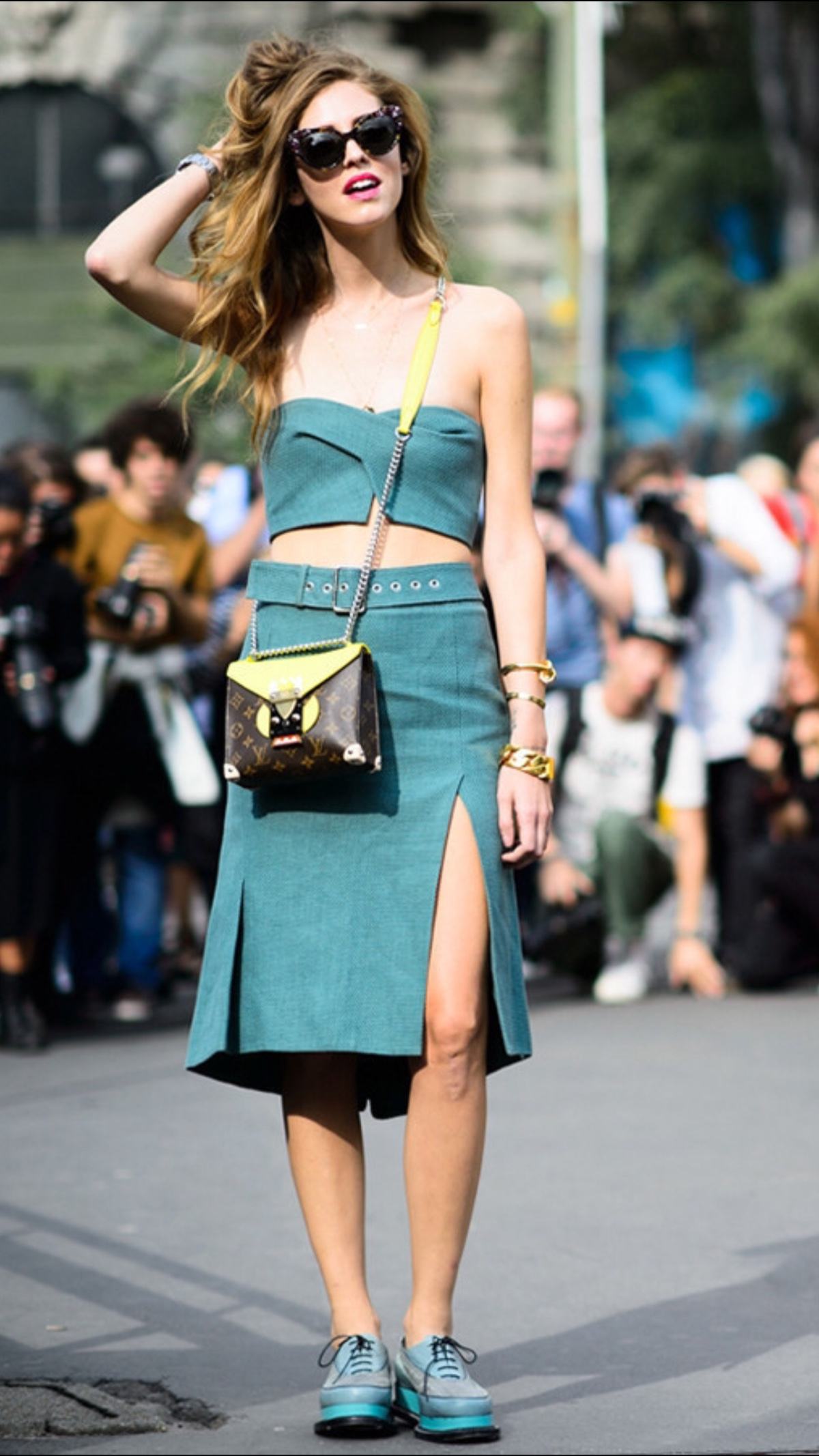 周冬雨井柏然后来的我们第二部,周冬雨水希子身材对比