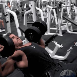 胸肌如何不下垂,胸肌上部不够怎么锻炼